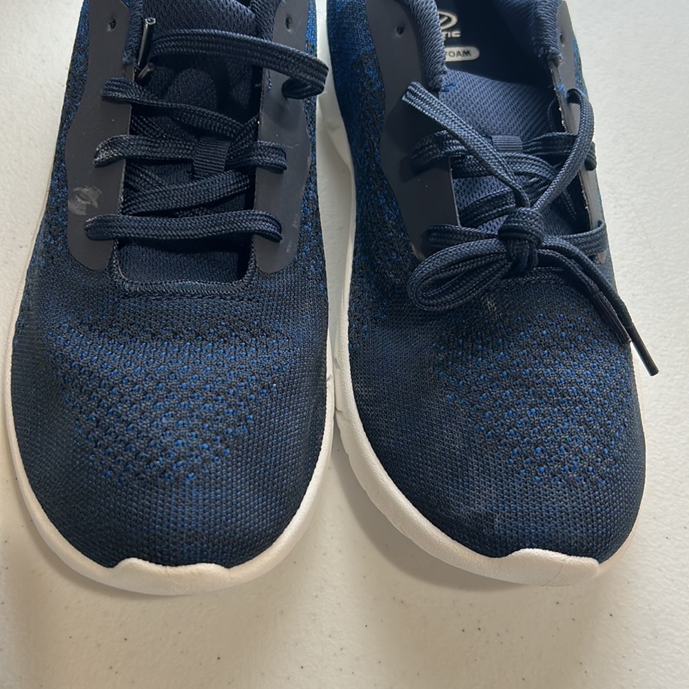 Athletic Works, NWOT, Memory Foam, Mens Navy Blue & Black Sneakers, Size 11 - Picture 2 of 7